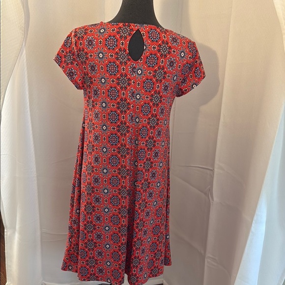 Maternity Stretch material Floral Red Patterned Dress. Size M - Picture 3 of 7